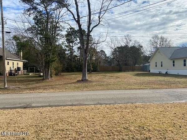 0.5 Acres of Residential Land for Sale in Gulfport, Mississippi