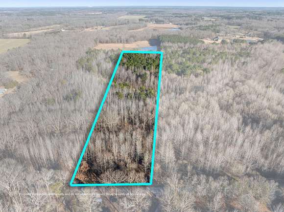 10 Acres of Residential Land for Sale in Michie, Tennessee