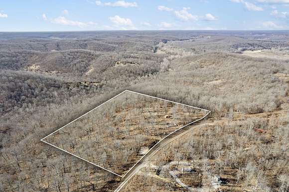 7.11 Acres of Land for Sale in Lebanon, Missouri