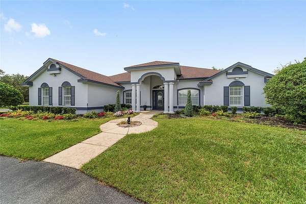 6 Acres of Land with Home for Sale in Ocala, Florida