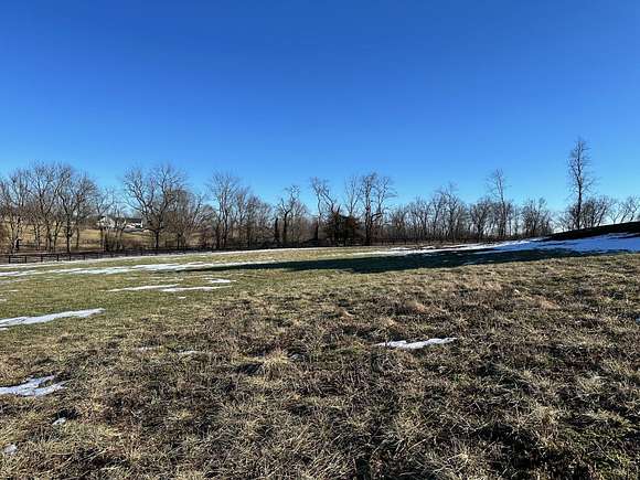 1 Acre of Residential Land for Sale in Nicholasville, Kentucky