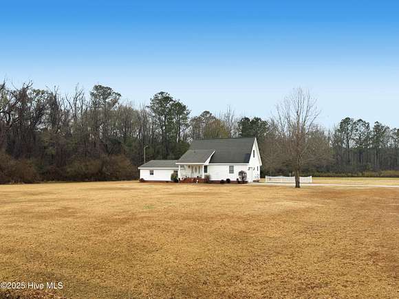 3.25 Acres of Residential Land with Home for Sale in Dover, North Carolina