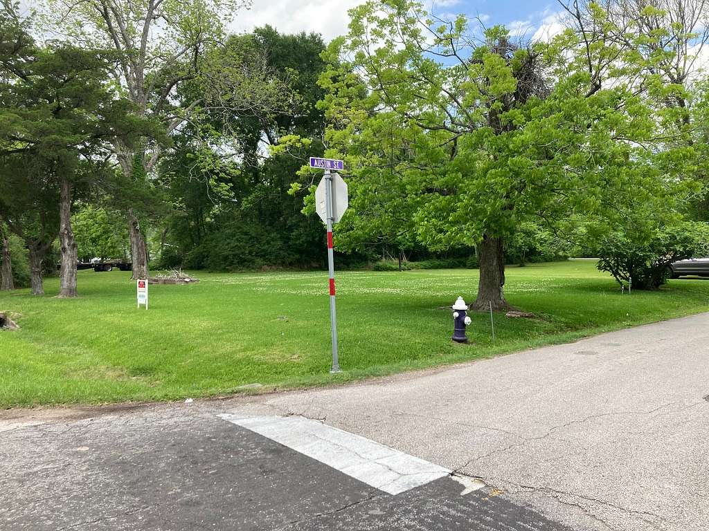 0.23 Acres of Residential Land for Sale in Dayton, Texas