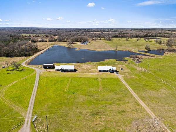 16.3 Acres of Land with Home for Sale in Pittsburg, Texas
