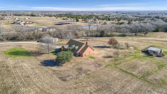 17.47 Acres of Land with Home for Sale in Sherman, Texas