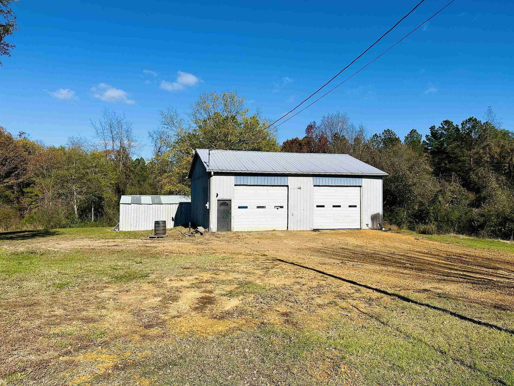 2.86 Acres of Commercial Land for Sale in Crump, Tennessee