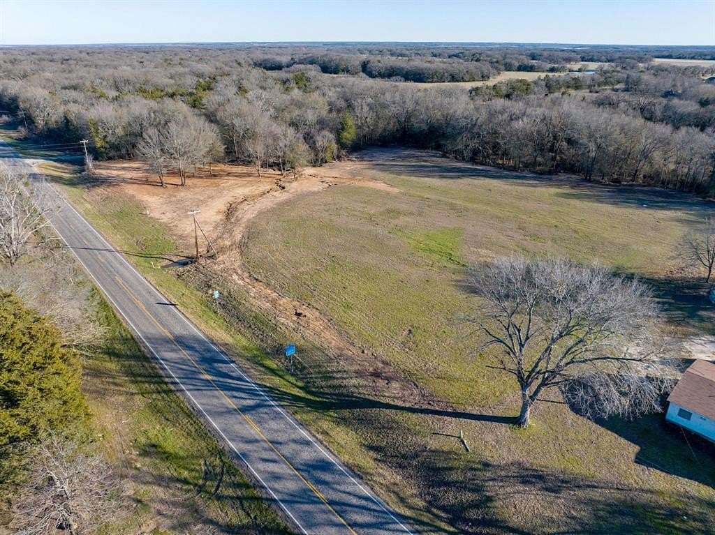 9.5 Acres of Residential Land for Sale in Ivanhoe, Texas