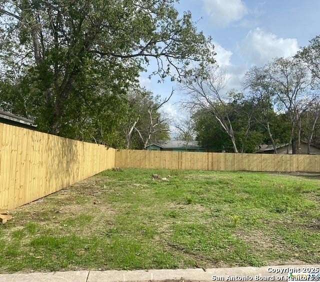 0.1 Acres of Residential Land for Sale in Seguin, Texas