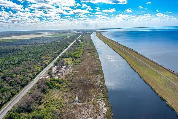 2 Acres of Residential Land for Sale in Okeechobee, Florida