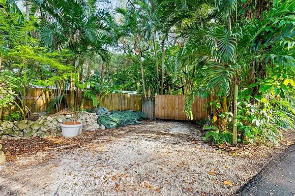 0.16 Acres of Residential Land for Sale in Coconut Grove, Florida