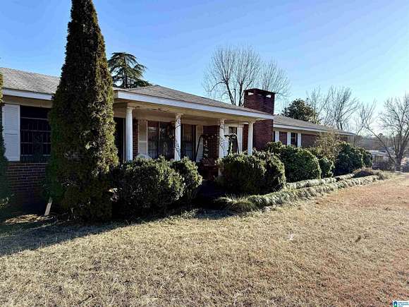 4.8 Acres of Residential Land with Home for Sale in Ragland, Alabama