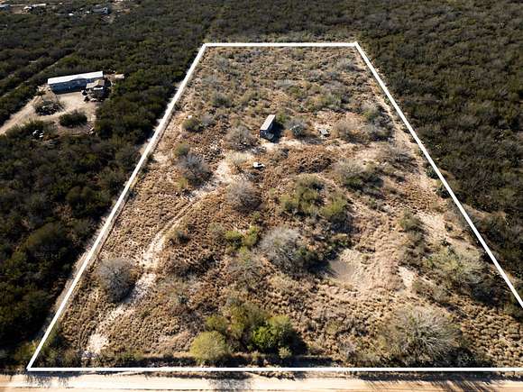 4.15 Acres of Land for Sale in Laredo, Texas