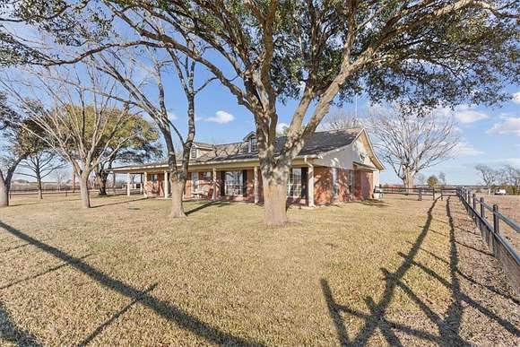 31.371 Acres of Land with Home for Sale in Robinson, Texas