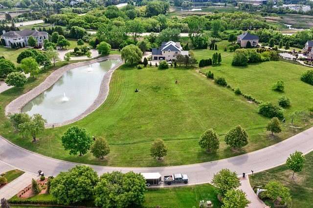 1.32 Acres of Residential Land for Sale in South Barrington, Illinois