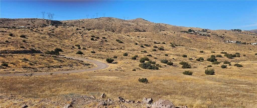 9.79 Acres of Land for Sale in Acton, California