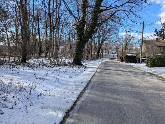 0.18 Acres of Residential Land for Sale in Huntington, New York