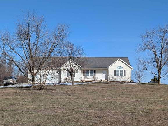 5.09 Acres of Residential Land with Home for Sale in St. Francisville, Illinois