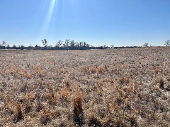 18.73 Acres of Land for Sale in Crescent, Oklahoma