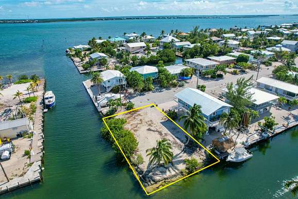 Residential Land for Sale in Little Torch Key, Florida