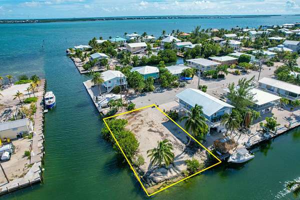 Residential Land for Sale in Little Torch Key, Florida