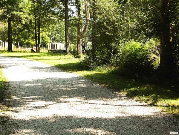 0.85 Acres of Residential Land for Sale in Centralia, Illinois