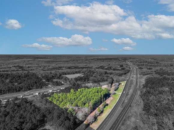 4.37 Acres of Mixed-Use Land for Sale in Lindale, Texas