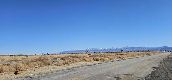 1.24 Acres of Land for Sale in Palmdale, California