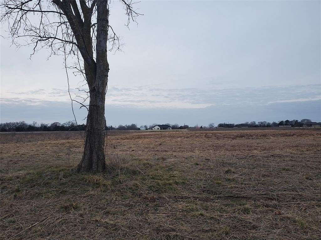 1.5 Acres of Residential Land for Sale in Point, Texas