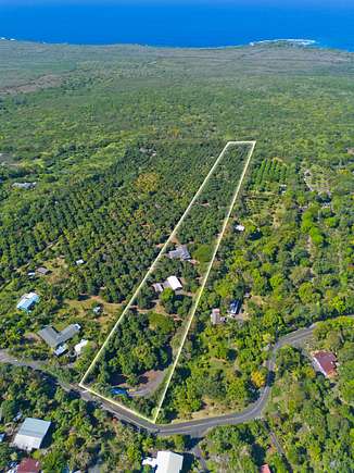 10.6 Acres of Land with Home for Sale in Captain Cook, Hawaii