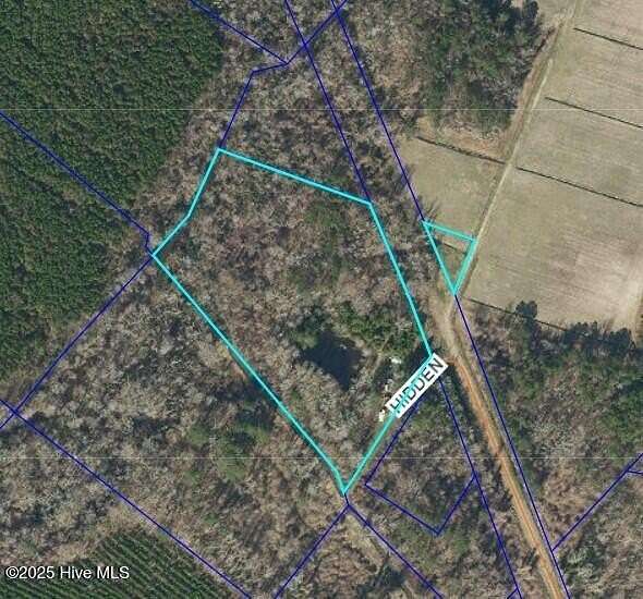8 Acres of Land for Sale in Oriental, North Carolina