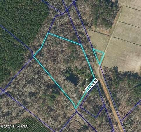 8 Acres of Land for Sale in Oriental, North Carolina