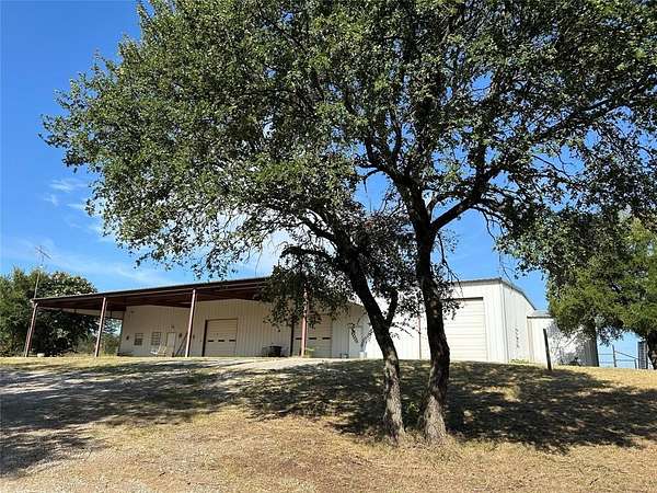 86 Acres of Land for Sale in Bridgeport, Texas
