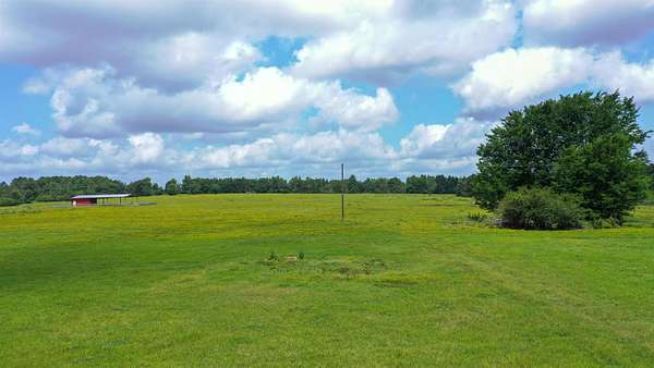156 Acres of Land for Sale in Linden, Texas
