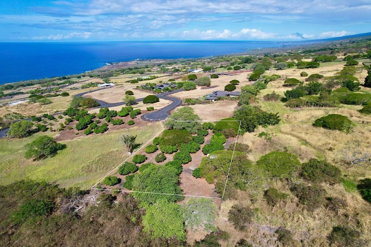 1.22 Acres of Residential Land for Sale in Kealakekua, Hawaii