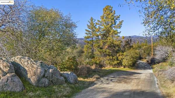 5 Acres of Residential Land for Sale in Sonora, California