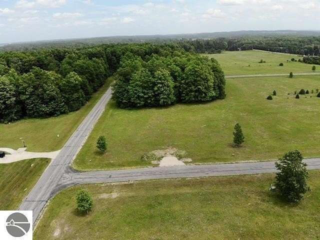 1 Acre of Residential Land for Sale in Cadillac, Michigan