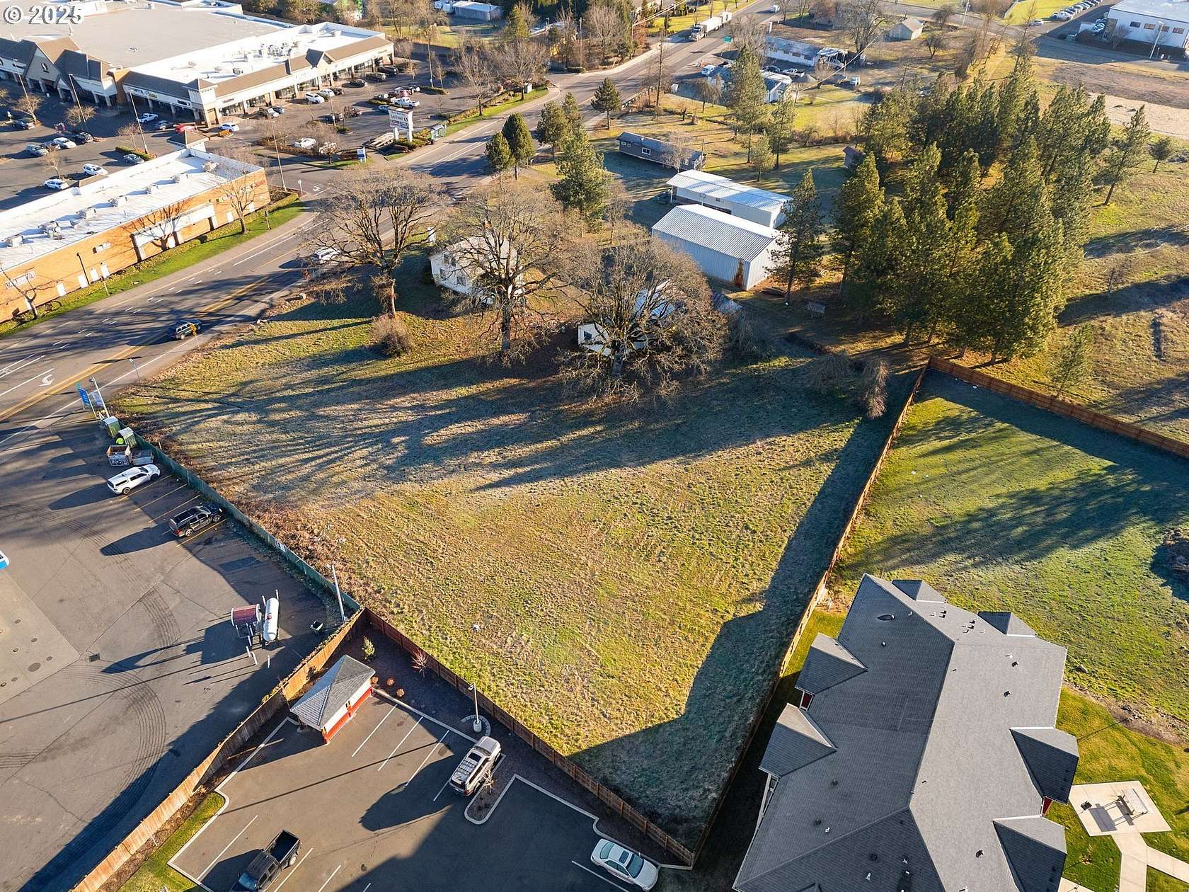 0.82 Acres of Commercial Land for Sale in Molalla, Oregon