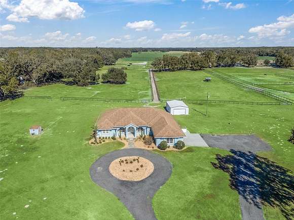 14.7 Acres of Land with Home for Sale in Williston, Florida