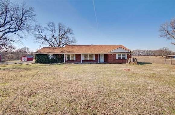 4.69 Acres of Residential Land with Home for Sale in Claremore, Oklahoma