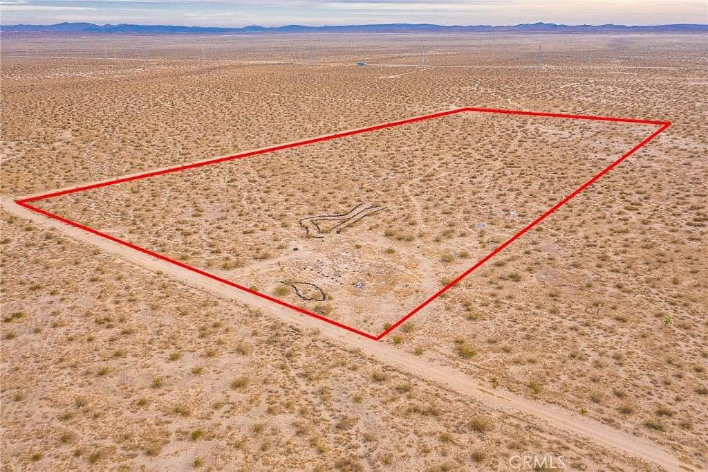 20 Acres of Land for Sale in Adelanto, California