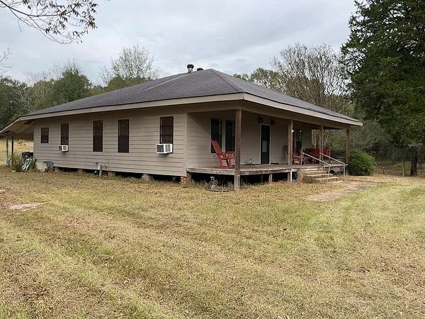 14 Acres of Recreational Land with Home for Sale in Honoraville, Alabama