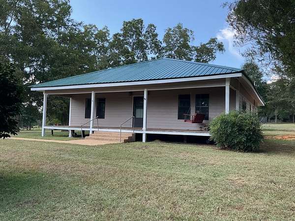 14 Acres of Recreational Land with Home for Sale in Honoraville, Alabama