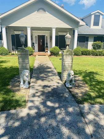 2.5 Acres of Land with Home for Sale in Napoleonville, Louisiana
