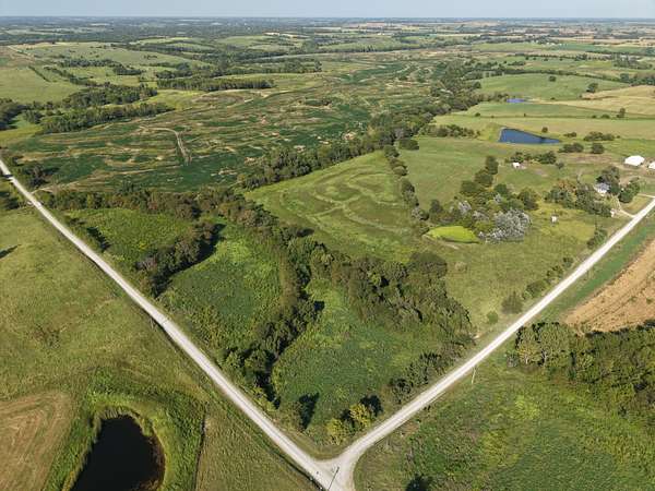 631 Acres of Land for Sale in Albany, Missouri