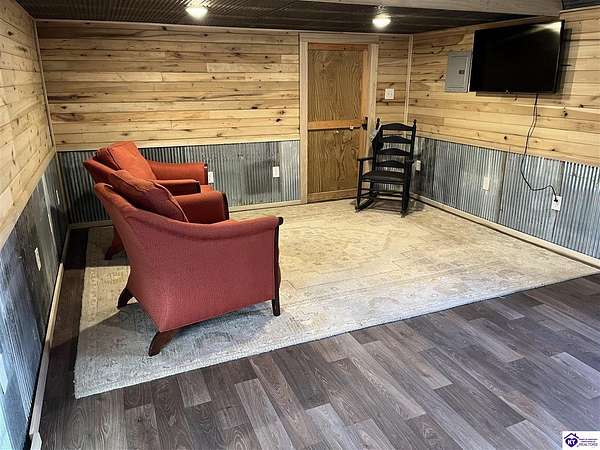 7 Acres of Land for Sale in Greensburg, Kentucky