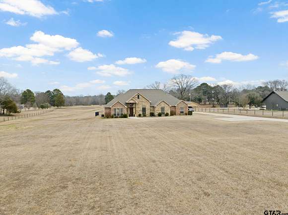 5 Acres of Residential Land with Home for Sale in Mount Pleasant, Texas