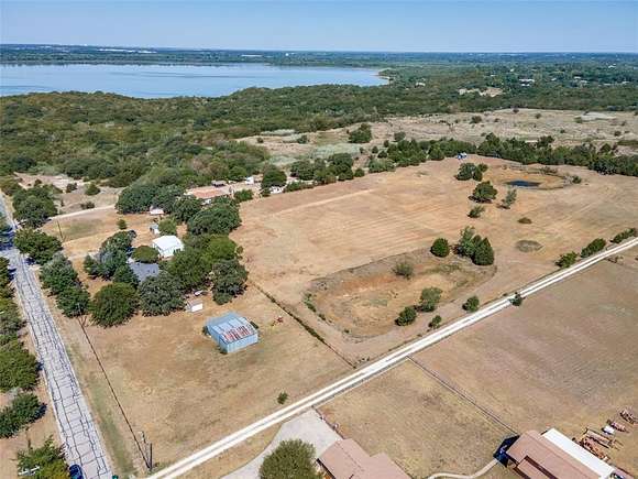 4 Acres of Residential Land for Sale in Cross Roads, Texas