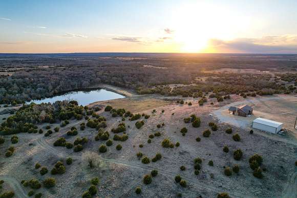 240 Acres of Land with Home for Sale in Pawnee, Oklahoma