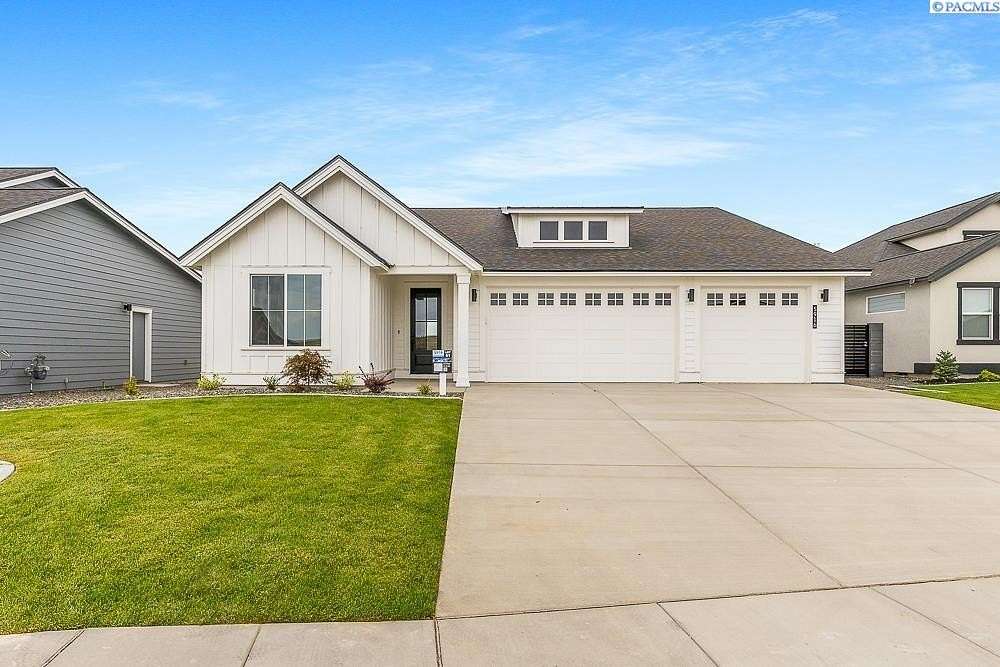 0.22 Acres of Residential Land with Home for Sale in Pasco, Washington