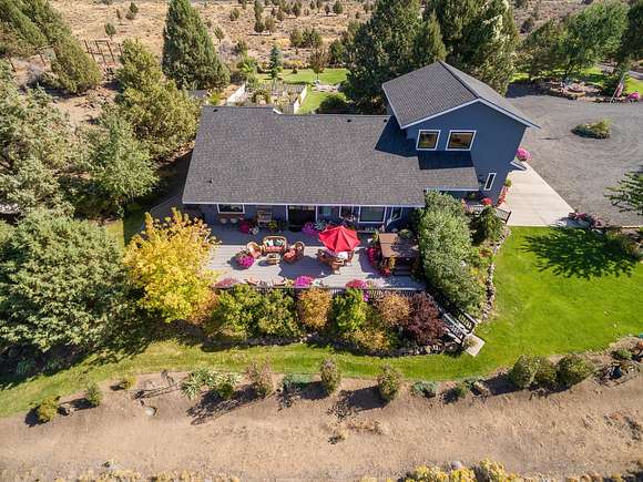 5 Acres of Residential Land with Home for Sale in Bend, Oregon